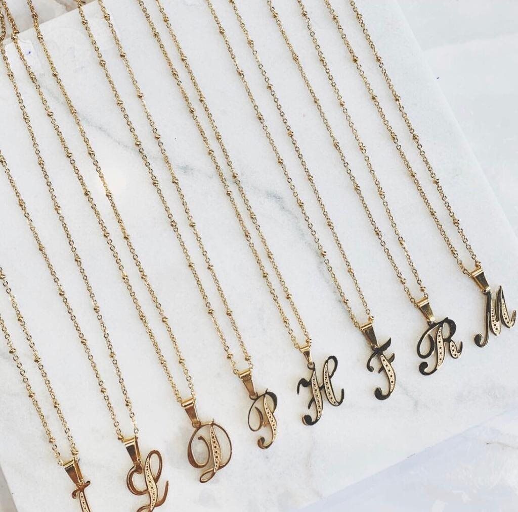 Vintage Letter Necklage Gold